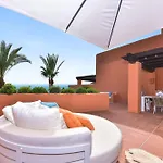 Spectacular Frontline Penthouse Appartement Marbella
