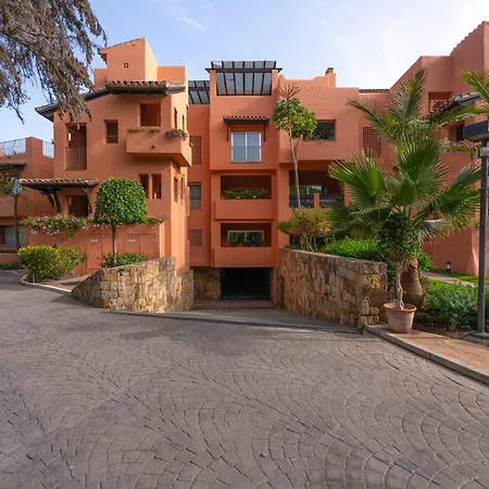 Spectacular Frontline Penthouse * Marbella