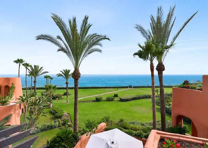 Spectacular Frontline Penthouse