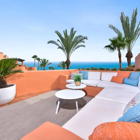 Spectacular Frontline Penthouse