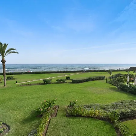 Spectacular Frontline Penthouse Apartment Marbella