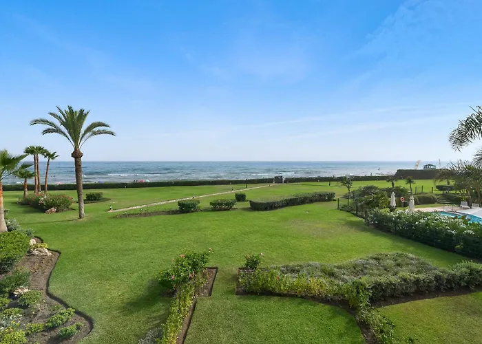 Spectacular Frontline Penthouse Apartment Marbella